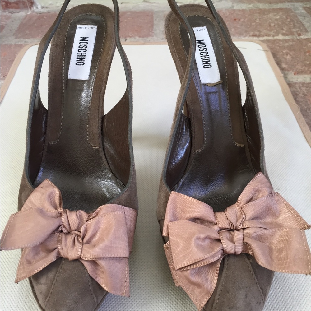 Women's Moschino Suede Shoes Size 7.